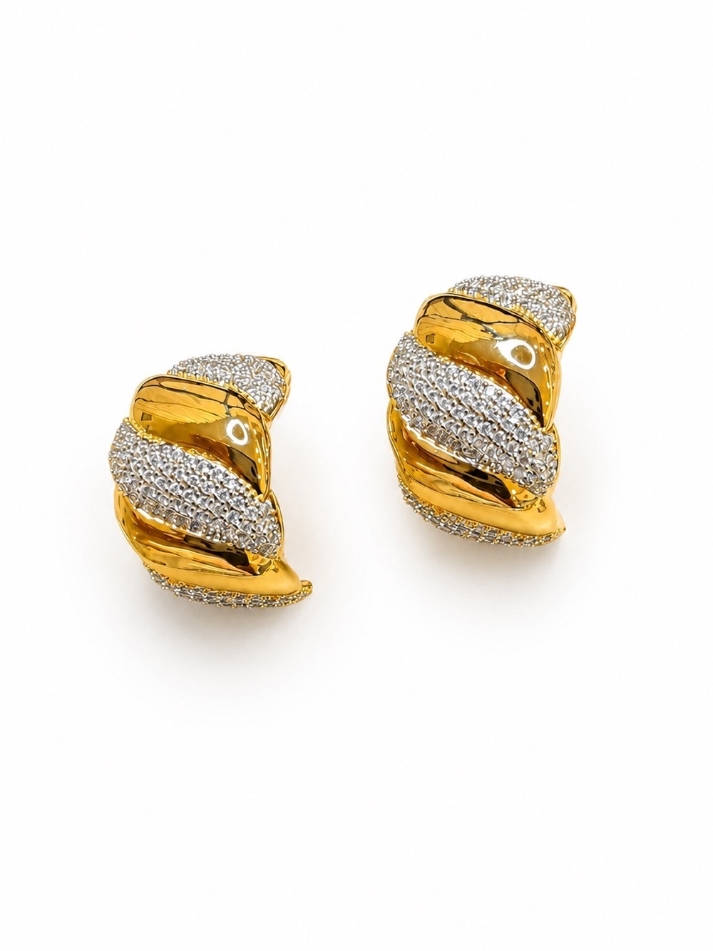 ✨ Gold Tone Pavé Twist Statement Earrings - Picture 1 of 5